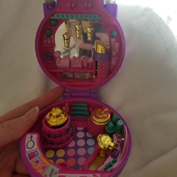 Shopkins Rare Lock Makeup Shop 💄 - Picture 3 of 10
